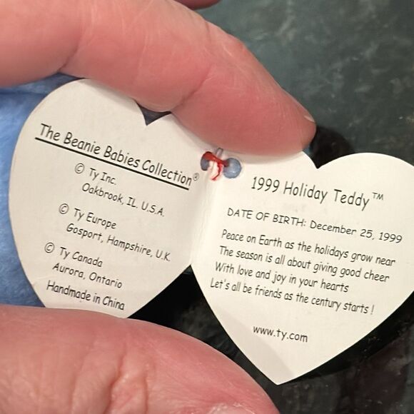 Ty Beanie Babies - 1999 Holiday Teddy with Ear  Tag . Size 9” - Picture 10 of 10